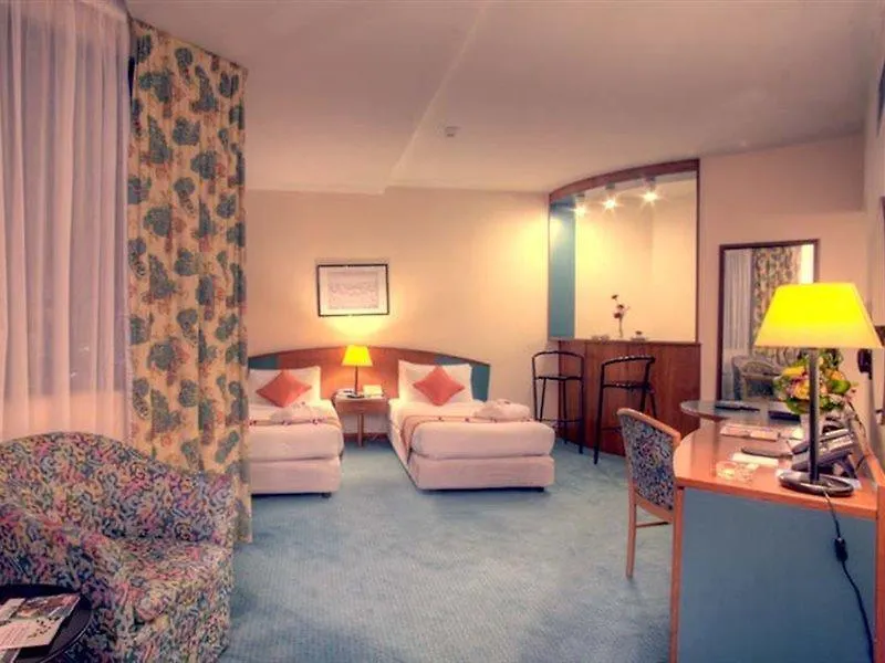 Al Diar Dana Hotel Abu Dhabi 2*,